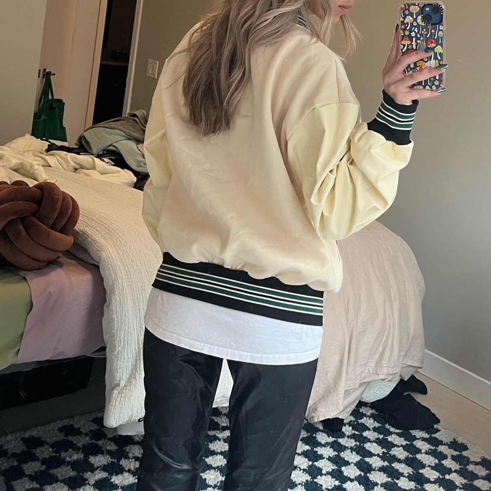 Bomber jacket - Picture 2 of 2